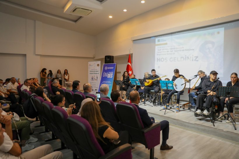 Engelsiz Yürekler, Aşık Veysel'in Türkülerine can verdi