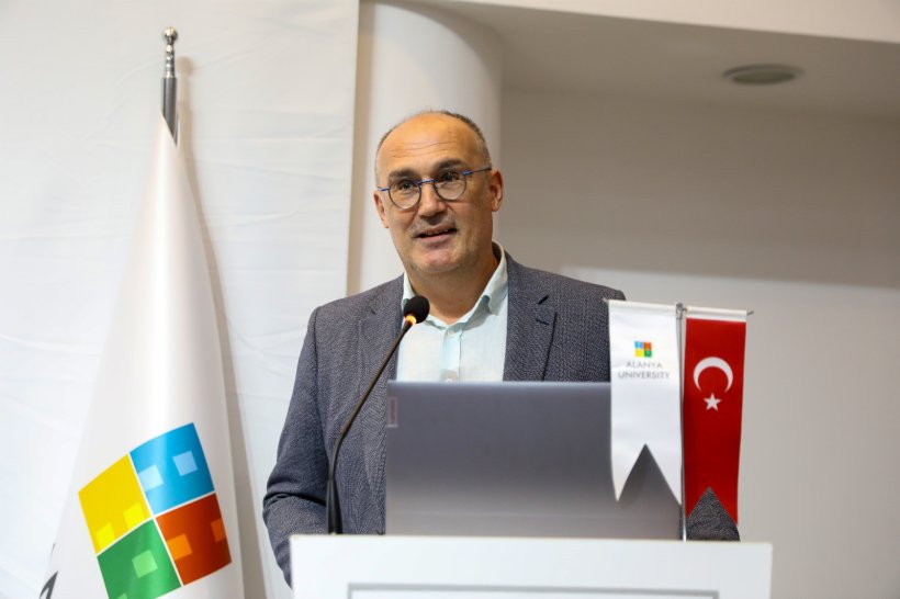 Engelsiz Yürekler, Aşık Veysel'in Türkülerine can verdi