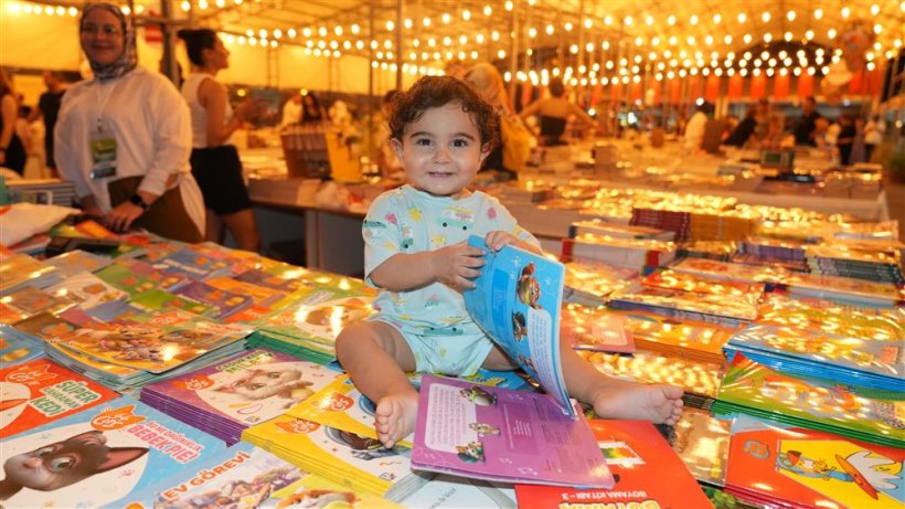 Alanya’da Kitap Fuarı Başladı: Açılışta Fidan dikimi gerçekleştirildi
