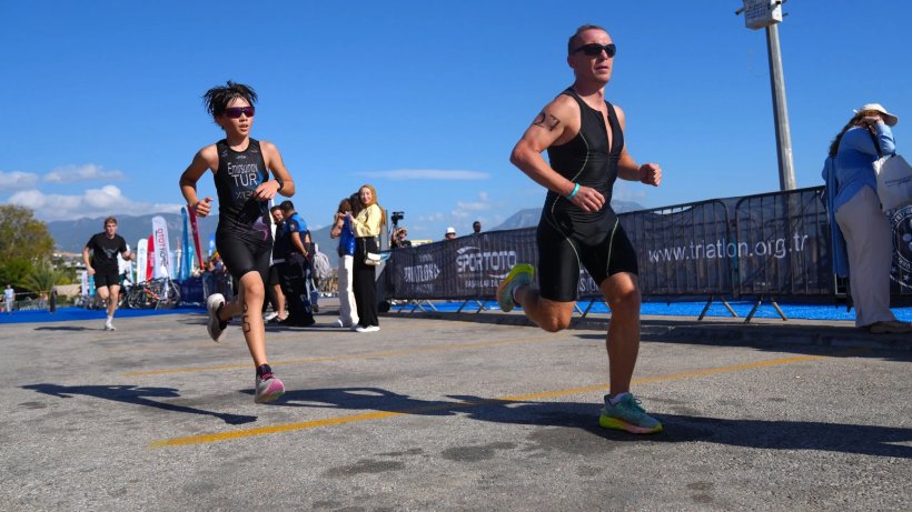 Alanya'da 34. Triatlonu start aldı