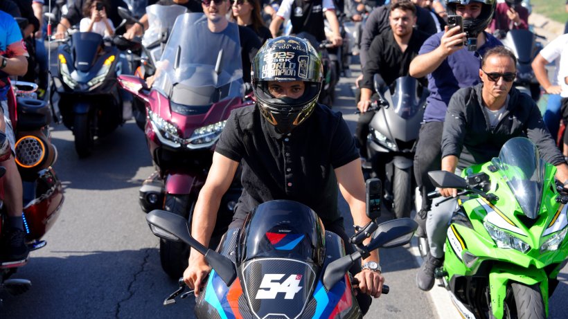 Toprak Razgatlıoğlu Alanya'da coşkuyla karşılan