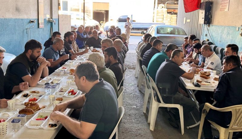 MHP Alanya'nın 'Hayırlı Günler Komşum Ziyaretleri' ziyaretleri sürüyor