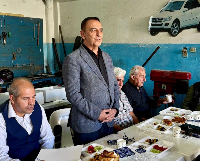 MHP Alanya'nın 'Hayırlı Günler Komşum Ziyaretleri' ziyaretleri sürüyor