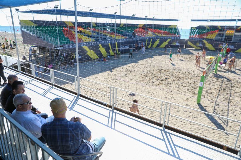 Plaj Voleybolu Halk Günleri'ne 50 takım katıldı