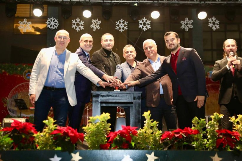 Alanya Noel Pazarı g&ouml;rkemli bir katılımla sona erdi