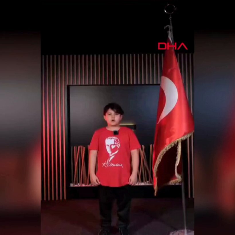 Antalya'da gazi &ccedil;ocuklarından Bayrağımıza saldırıya tepki