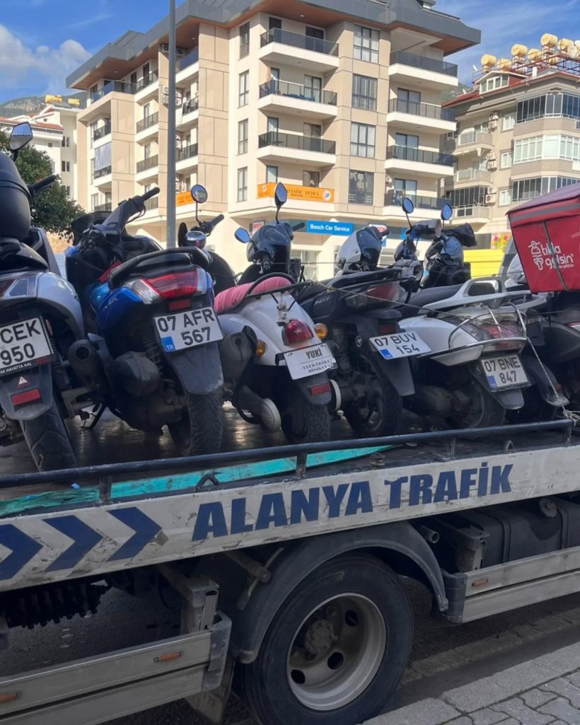 Alanya&rsquo;da Emniyetinden Motosikletlere Sıkı Uygulama