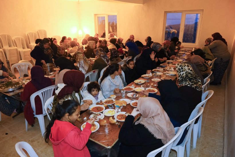 Alanya Bademağacı’nda gönülleri ısıtan iftar