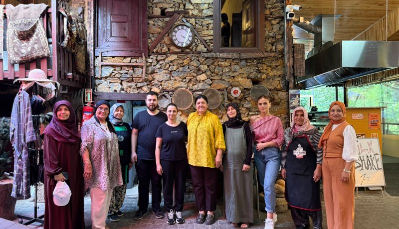 AK Parti Kadın Kolları’ndan Oba Alacami Çıkarması