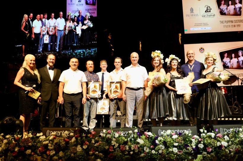 CAZIN BÜYÜSÜ ALANYA’YI SARDI - FESTİVAL RENKLİ GÖRÜTÜNLERLE BAŞLADI